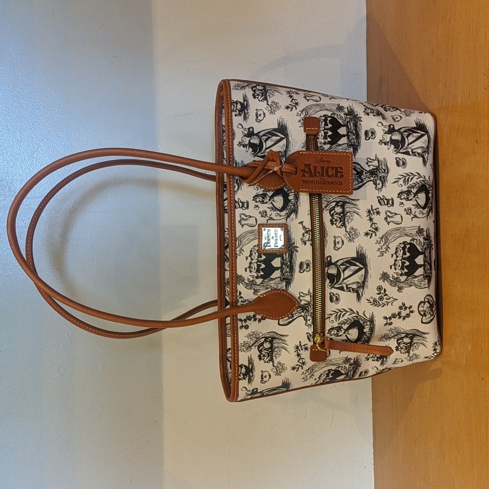 NWOT Dooney & Bourke Alice in Wonderland Purse.